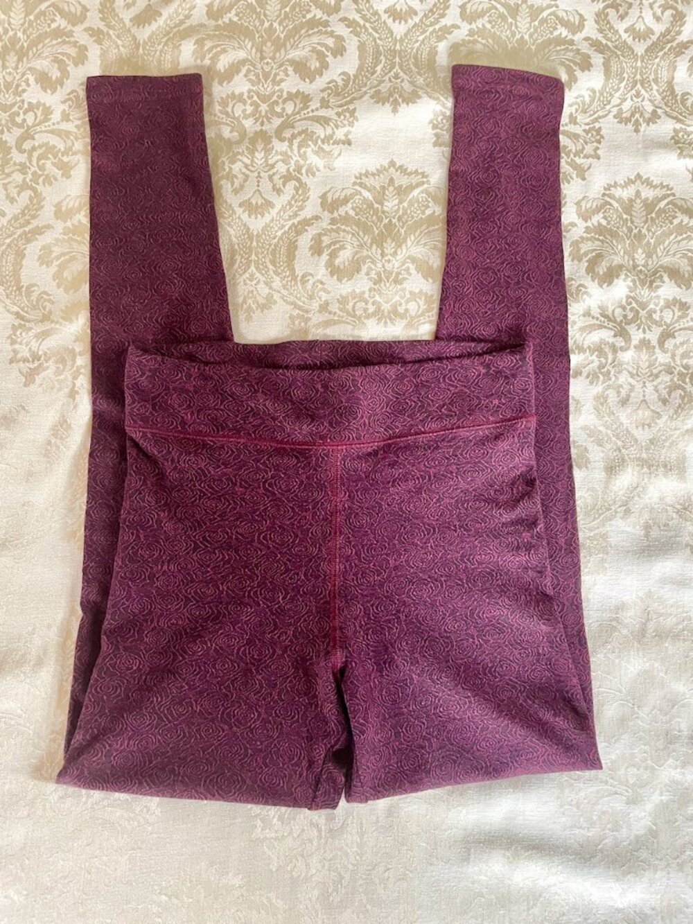 Una Pluma Organic Cotton Black & Burgundy Rose Leggings XL